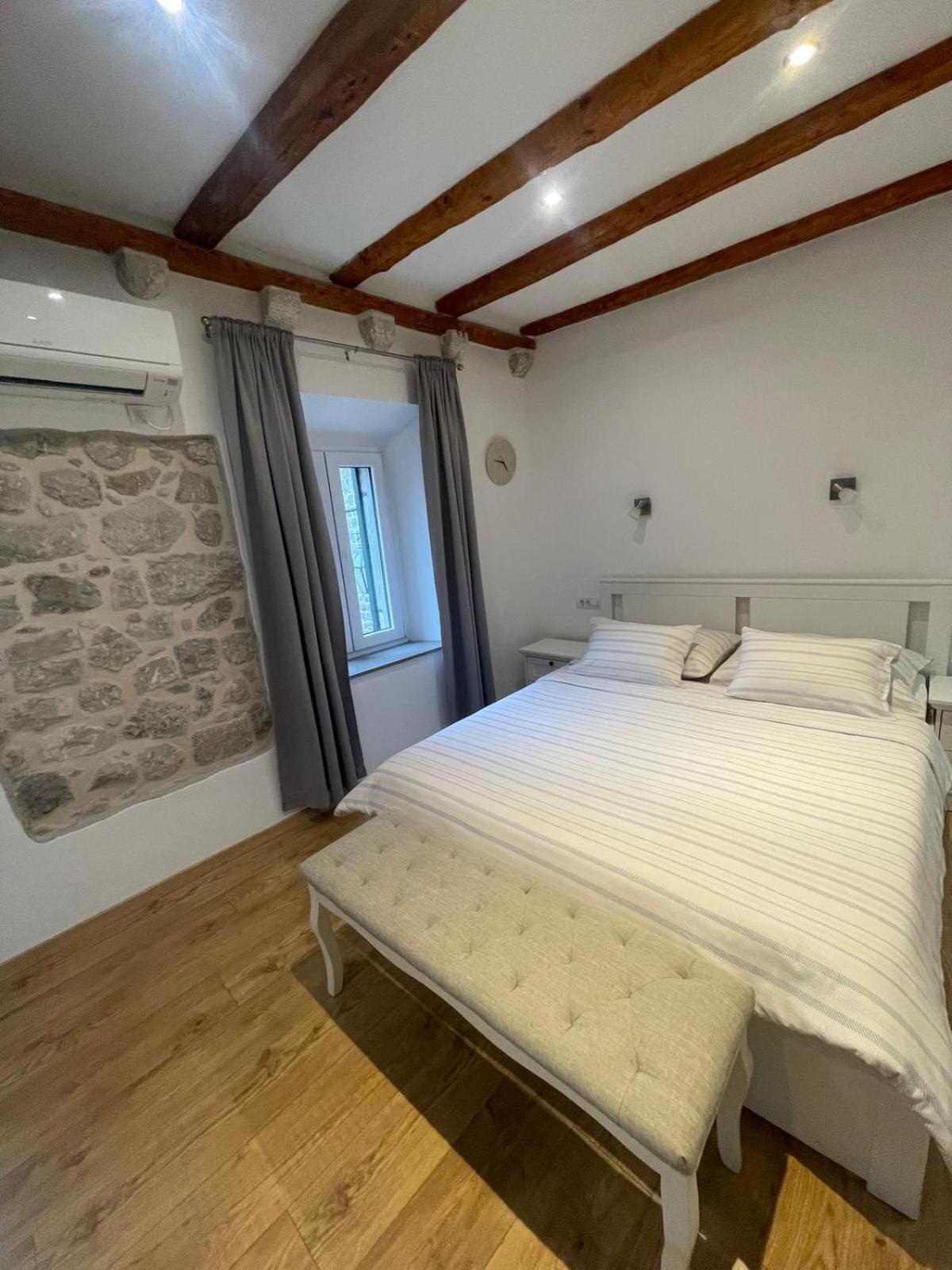 Nocturno Appartement Dubrovnik Buitenkant foto