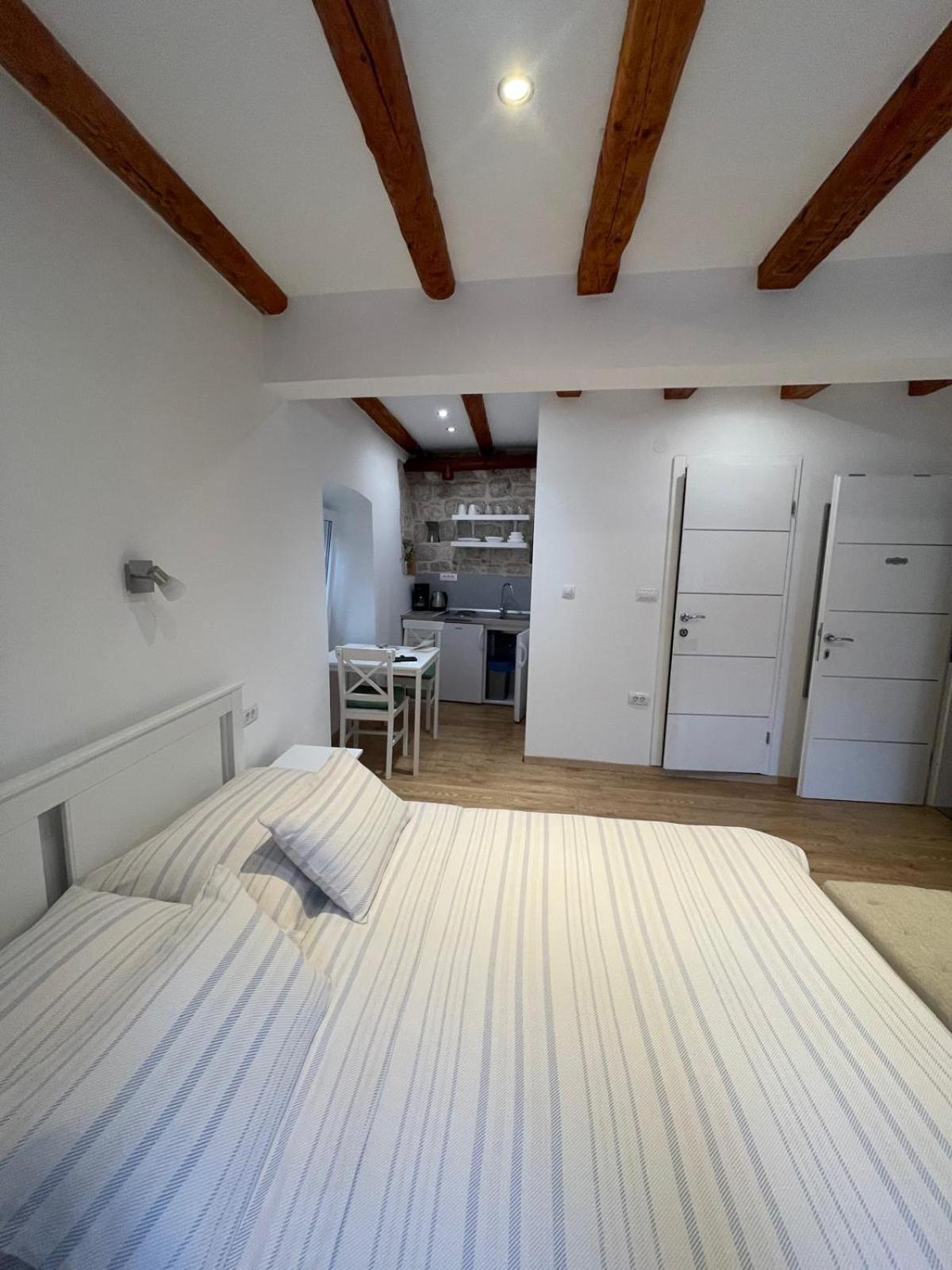 Nocturno Appartement Dubrovnik Buitenkant foto