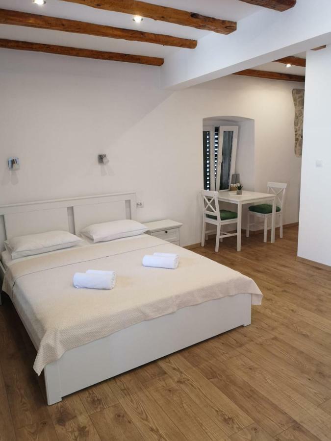 Nocturno Appartement Dubrovnik Buitenkant foto