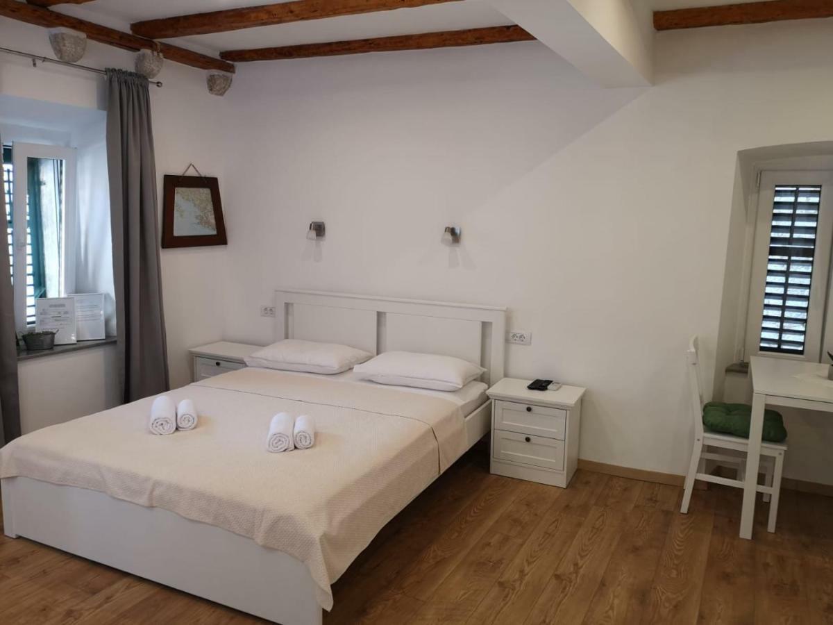 Nocturno Appartement Dubrovnik Buitenkant foto