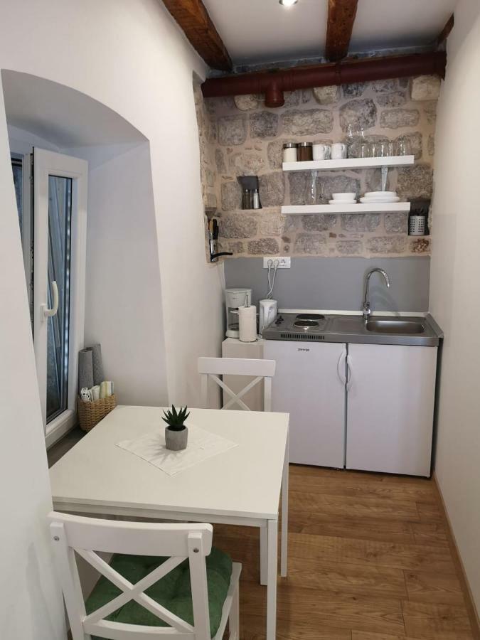 Nocturno Appartement Dubrovnik Buitenkant foto