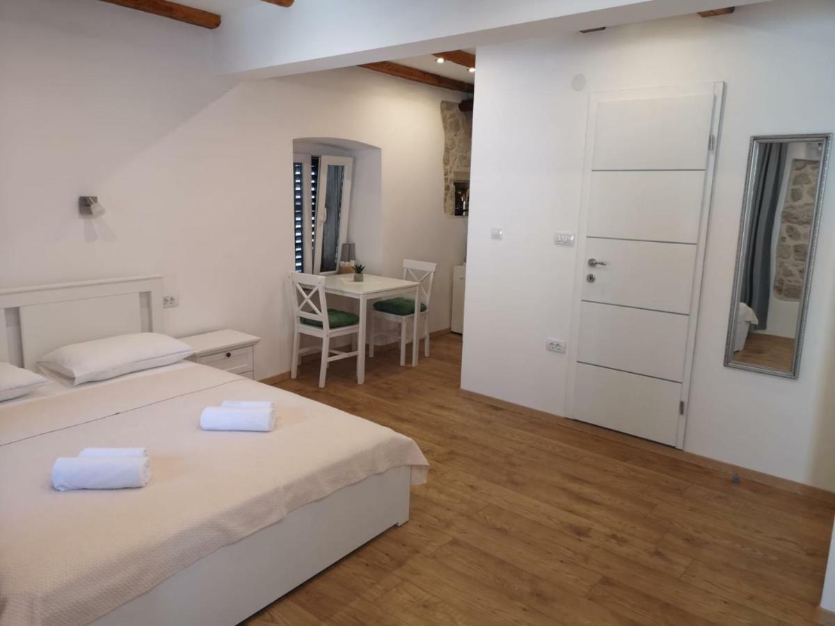 Nocturno Appartement Dubrovnik Buitenkant foto